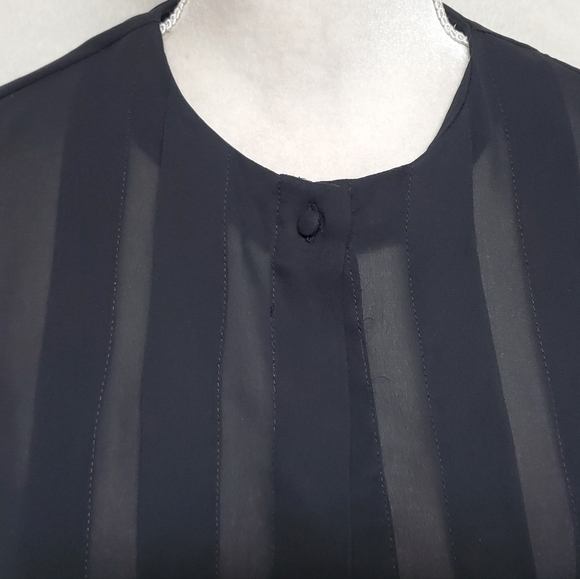 Vintage 70s Diane Von Furstenberg Black Sheer Chiffon Pleated Button Up Blouse 8 - Picture 6 of 16